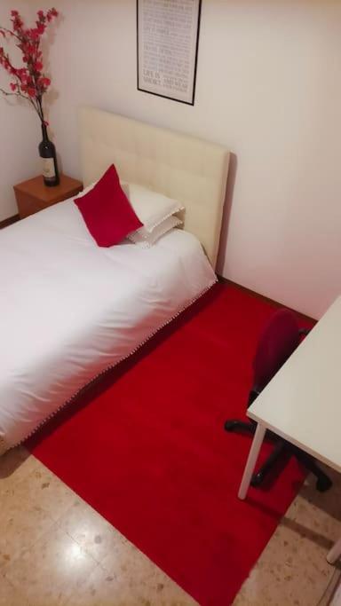 Unique & Beautiful Bedroom In Central Of Firenze Bagian luar foto